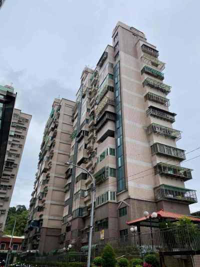 2拍1216萬【寶祥花園】AB區︱附車位,新北市五股區電梯大樓法拍