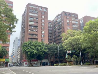 【吟龍名廈】捷運忠孝敦化站,台北市大安區電梯大樓法拍